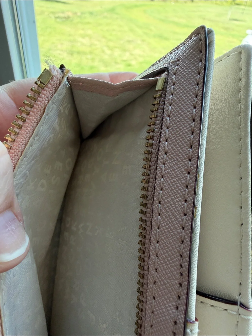 Kate Spade Blush Pink Zip Wallet